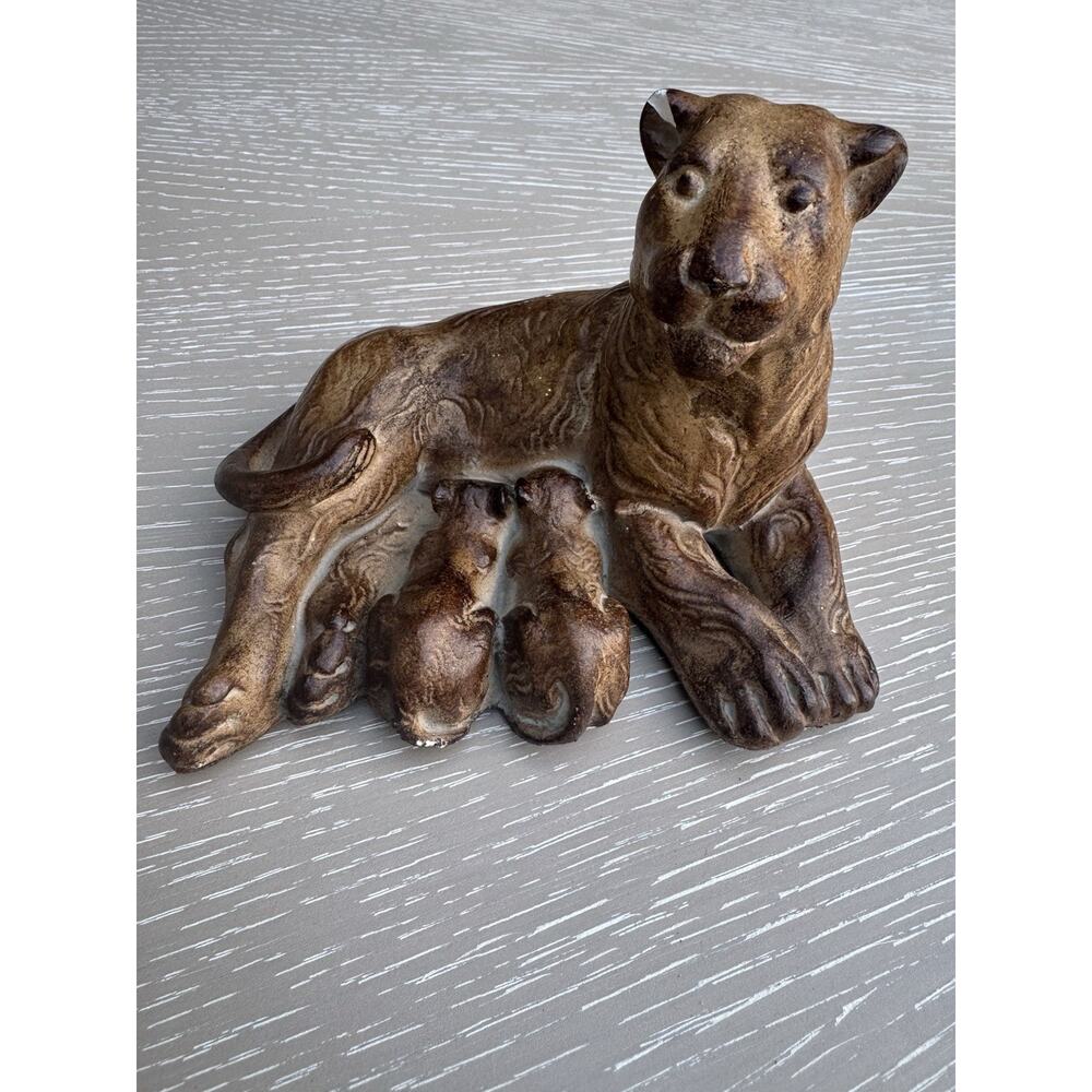 Lioness Feeding Babies Statue Figurine Home Decor Sculpture